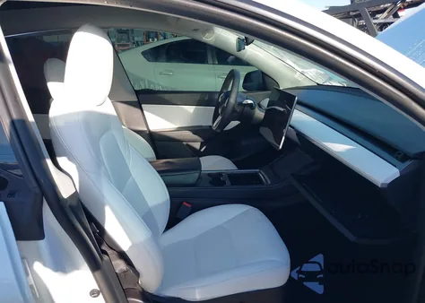 2022 Tesla Model Y Long Range Dual Motor All-Wheel Drive from USA, damaged, VIN 7SAYGAEE6NF507568